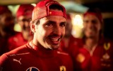 Carlos Sainz l'addio a Ferrari in lacrime nel box ad Abu Dhabi ha un sapore dolceamaro